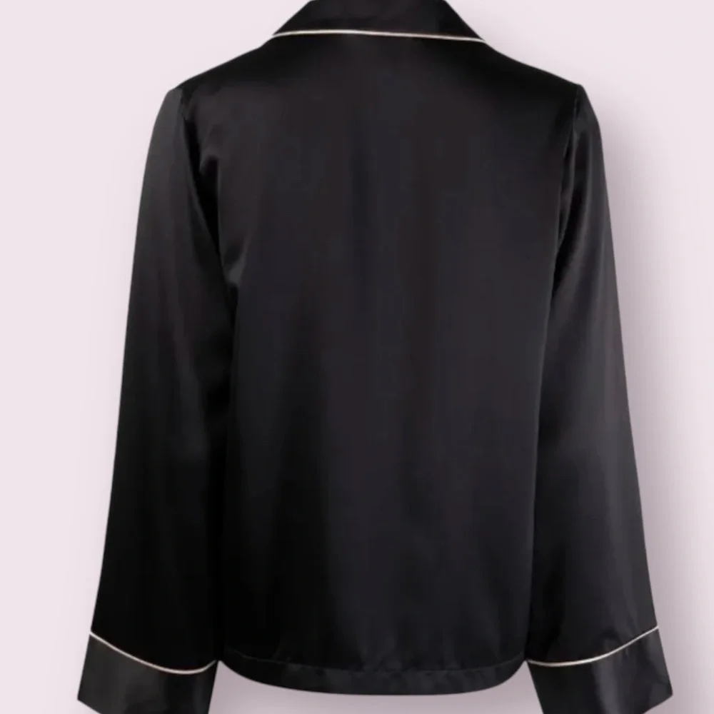 Kiki De Montparnasse good preloved